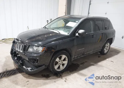 2015 Jeep Compass Sport z USA, uszkodzony, nr VIN 1C4NJDBB2FD317014